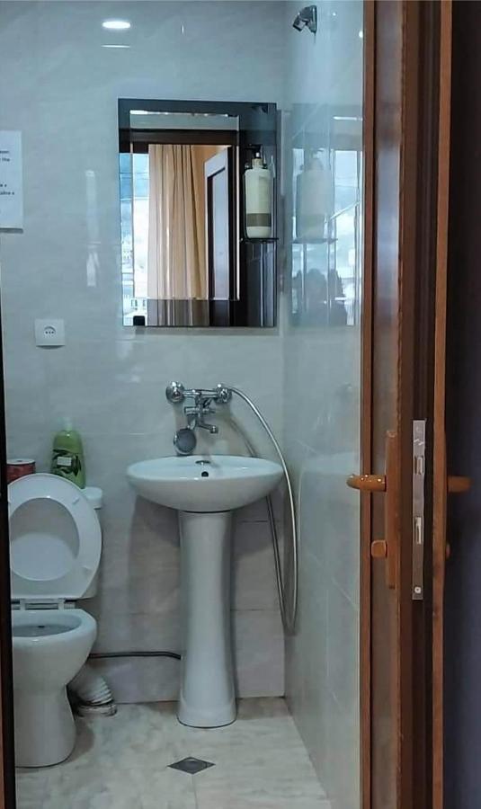 Belas Guesthouse Kazbegi Exteriör bild